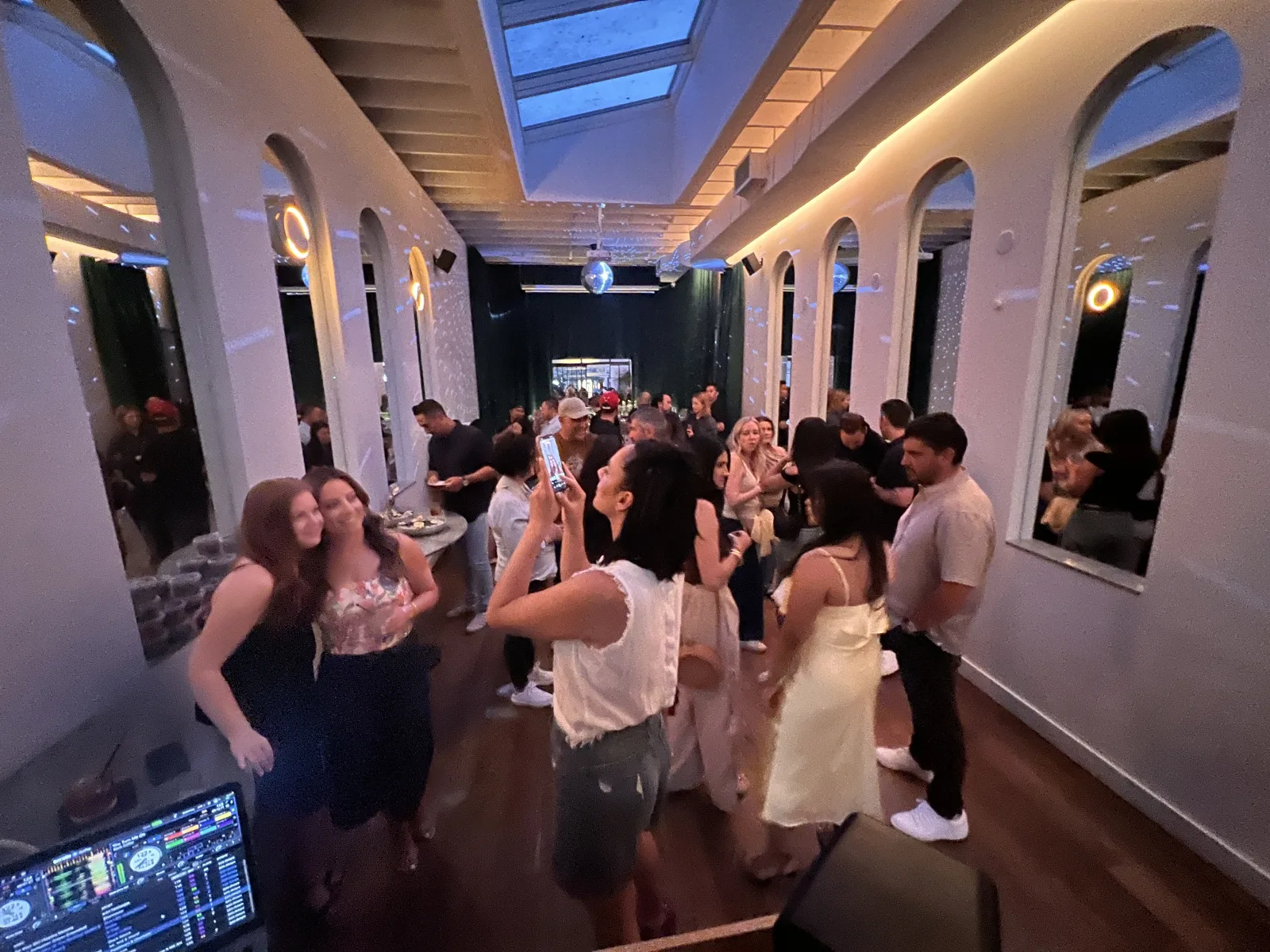 DJ Services, Photobooth